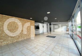 Location local commercial Bresles (60510) - 125 m²  à Bresles - 60510