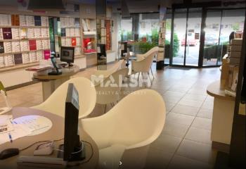 Location local commercial Bron (69500) - 138 m²  à Bron - 69500