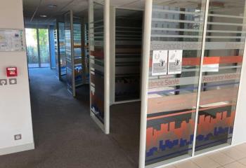 Location local commercial Bruges (33520) - 197 m²  à Bruges - 33520