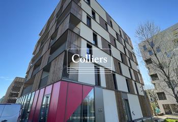 Location local commercial Bruges (33520) - 1119 m²