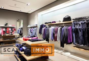 Local commercial à louer - Proche A5 et RER D  à Cesson - 77240