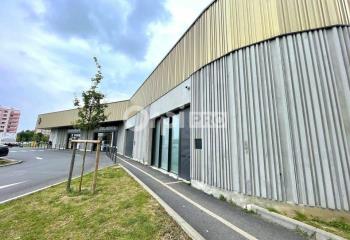 Location local commercial Châlons-en-Champagne (51000) - 200 m²  à Châlons-en-Champagne - 51000