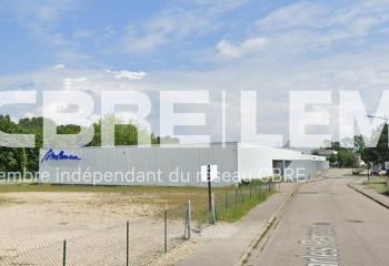 Local commercial à louer - Proche transports  à Cléon - 76410