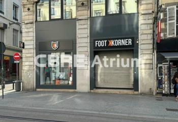 Local commercial à louer centre-ville rue piétonne