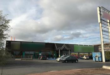 Local commercial à louer - Zone commerciale  à Cormontreuil - 51350