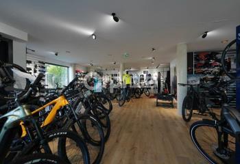 Location local commercial Écully (69130) - 180 m²  à Écully - 69130