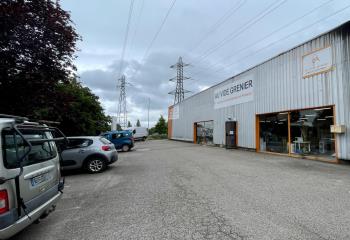 Local commercial à louer - Zone d'activité  à Évreux - 27000