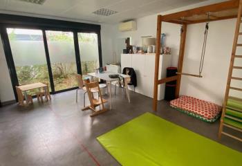 Location local commercial Fargues-Saint-Hilaire (33370) - 50 m²  à Fargues-Saint-Hilaire - 33370
