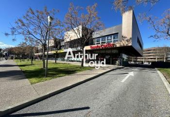 Local commercial à louer centre-ville - Parking 100 places  à Fréjus - 83600