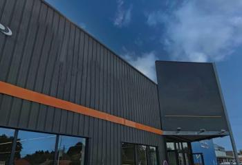 Location local commercial Ibos (65420) - 580 m²  à Ibos - 65420