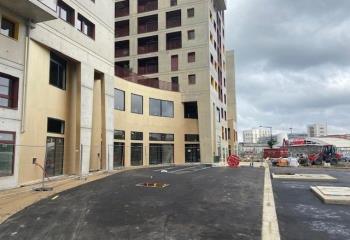 Location local commercial Ivry-sur-Seine (94200) - 870 m²  à Ivry-sur-Seine - 94200