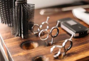 Cession de bail salon de coiffure - Proche Rennes  à Janzé - 35150