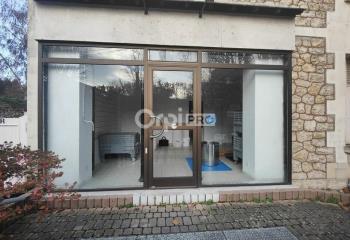 Location local commercial La Ferté-Alais (91590) - 105 m²  à La Ferté-Alais - 91590
