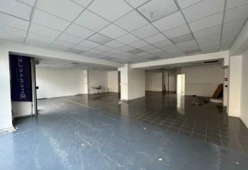 Location local commercial La Madeleine (59110) - 165 m²  à La Madeleine - 59110