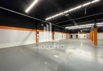Location local commercial Les Pennes-Mirabeau (13170) - 840 m²  aux Pennes-Mirabeau - 13170