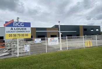 Local commercial à louer - Proche A64 et A65  à Lescar - 64230