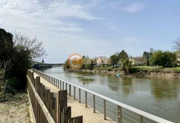 Location local commercial Libourne (33500) - 350 m²  à Libourne - 33500