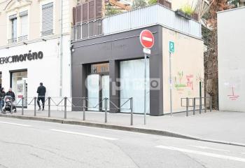 Local commercial à louer - Proche métro D  à Lyon 8 - 69008