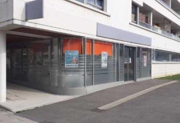 Location local commercial Massy (91300) - 100 m²  à Massy - 91300