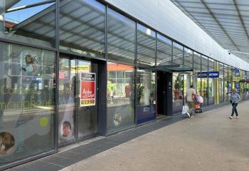 Location local commercial Metz (57000) - 956 m²  à Metz - 57000