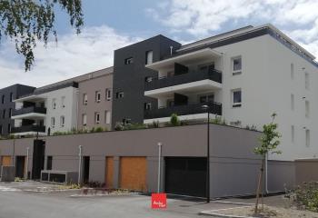 Location local commercial Meylan (38240) - 663 m²  à Meylan - 38240