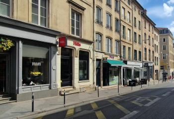 Location local commercial - Rue Stanislas  à Nancy - 54000
