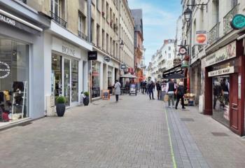 Local commercial à louer centre-ville - Rue passante  à Nantes - 44000