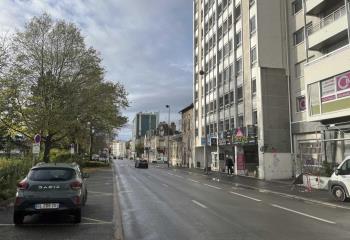 Local commercial à louer - Proche centre-ville  à Orléans - 45000