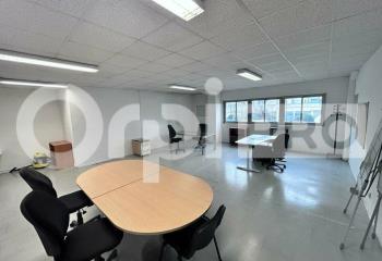 Location local commercial Ormoy (91540) - 95 m²  à Ormoy - 91540