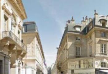 Location local commercial Paris 1 (75001) - 220 m²  à Paris 1 - 75001