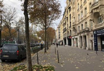 Location local commercial Paris 17 (75017) - 137 m²  à Paris 17 - 75017