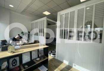 Location local commercial Pessac (33600) - 52 m²  à Pessac - 33600