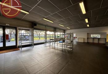 Location local commercial Pinsaguel (31120) - 1750 m²  à Pinsaguel - 31120