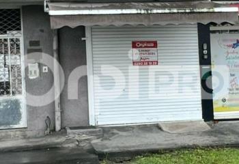 Location local commercial Pointe-à-Pitre (97110) - 38 m²  à Pointe-à-Pitre - 97110