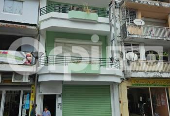 Location local commercial Pointe-à-Pitre (97110) - 123 m²  à Pointe-à-Pitre - 97110