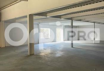 Location local commercial Pointe-à-Pitre (97110) - 1090 m²  à Pointe-à-Pitre - 97110