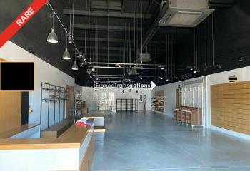 Location local commercial Revel (31250) - 300 m²