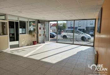 Location local commercial Rezé (44400) - 74 m²  à Rezé - 44400