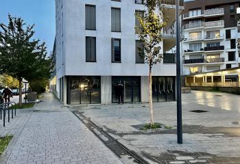 Local commercial à louer - Place des Chartreux  à Rouen - 76000