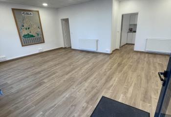 Location local commercial Rueil-Malmaison (92500) - 98 m²  à Rueil-Malmaison - 92500