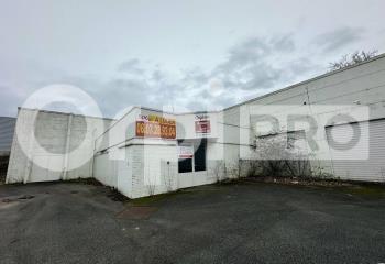 Location local commercial Saint-Éloy-les-Mines (63700) - 506 m²  à Saint-Éloy-les-Mines - 63700