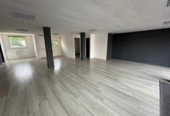 Location local commercial Saint-Germain-en-Laye (78100) - 80 m²  à Saint-Germain-en-Laye - 78100