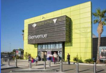 Location local commercial Saint-Jean-de-Védas (34430) - 800 m²  à Saint-Jean-de-Védas - 34430