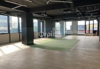 Location local commercial Saint-Laurent-du-Var (06700) - 359 m²  à Saint-Laurent-du-Var - 06700