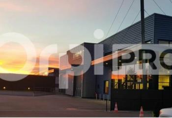 Location local commercial Saint-Quentin-Fallavier (38070) - 1310 m²  à Saint-Quentin-Fallavier - 38070