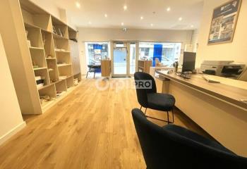 Location local commercial Saint-Quentin (02100) - 78 m²  à Saint-Quentin - 02100