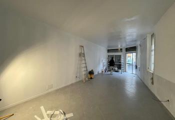 Location local commercial Saint-Quentin (02100) - 50 m²  à Saint-Quentin - 02100
