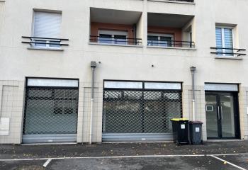 Location local commercial - Proche autoroutes  à Saint-Quentin - 02100
