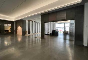 Location local commercial Seclin (59113) - 280 m²  à Seclin - 59113