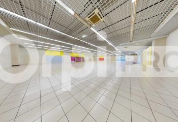 Location local commercial Soissons (02200) - 390 m²  à Soissons - 02200